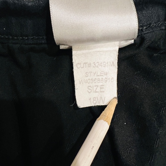 NYDJ not your daugthers Jeans 18W Black lift tuck studded Cowgirl Western Goth - Picture 5 of 14